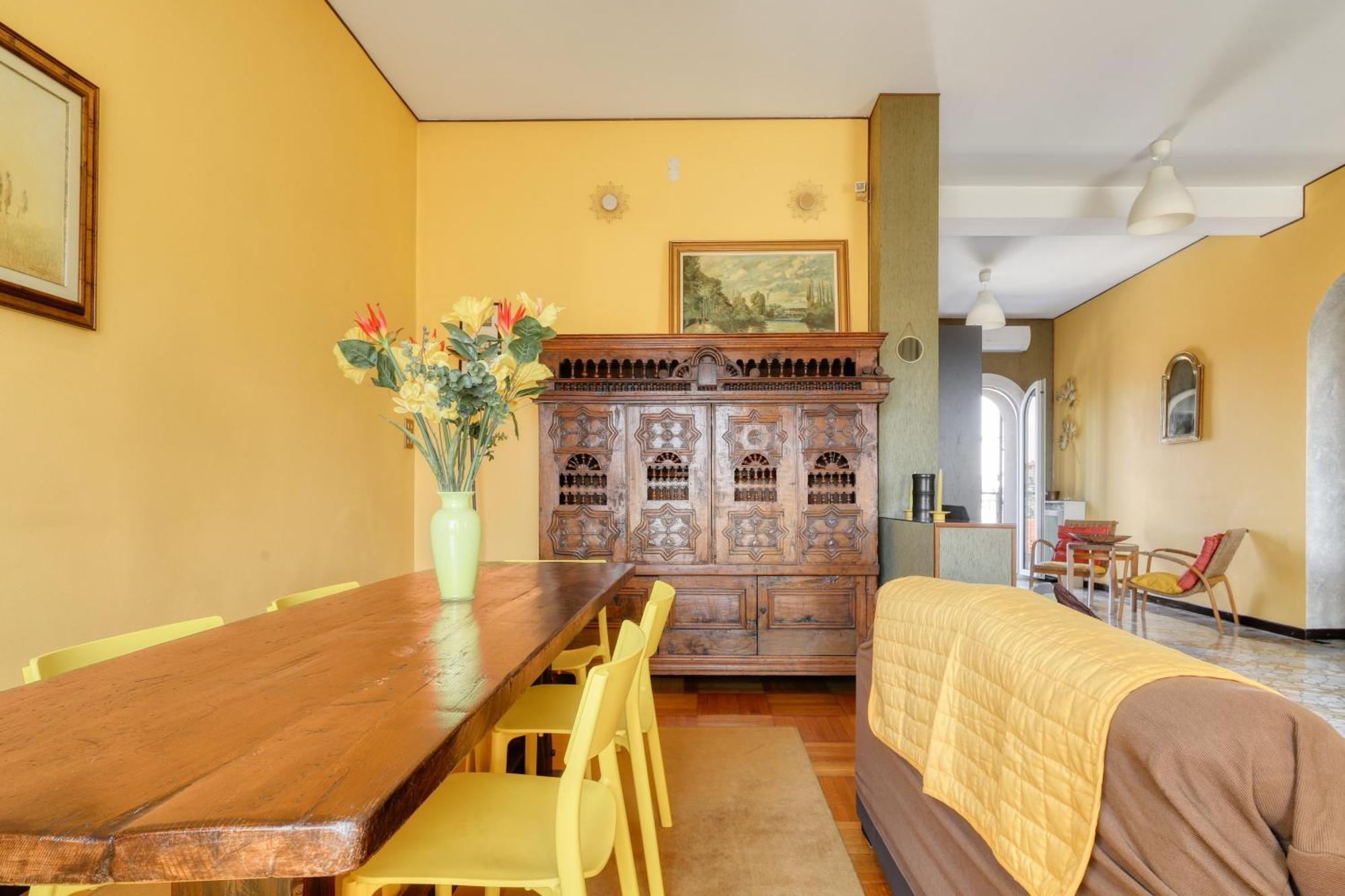 Urban Elegance With A View Viale Tunisia Appartement Milan