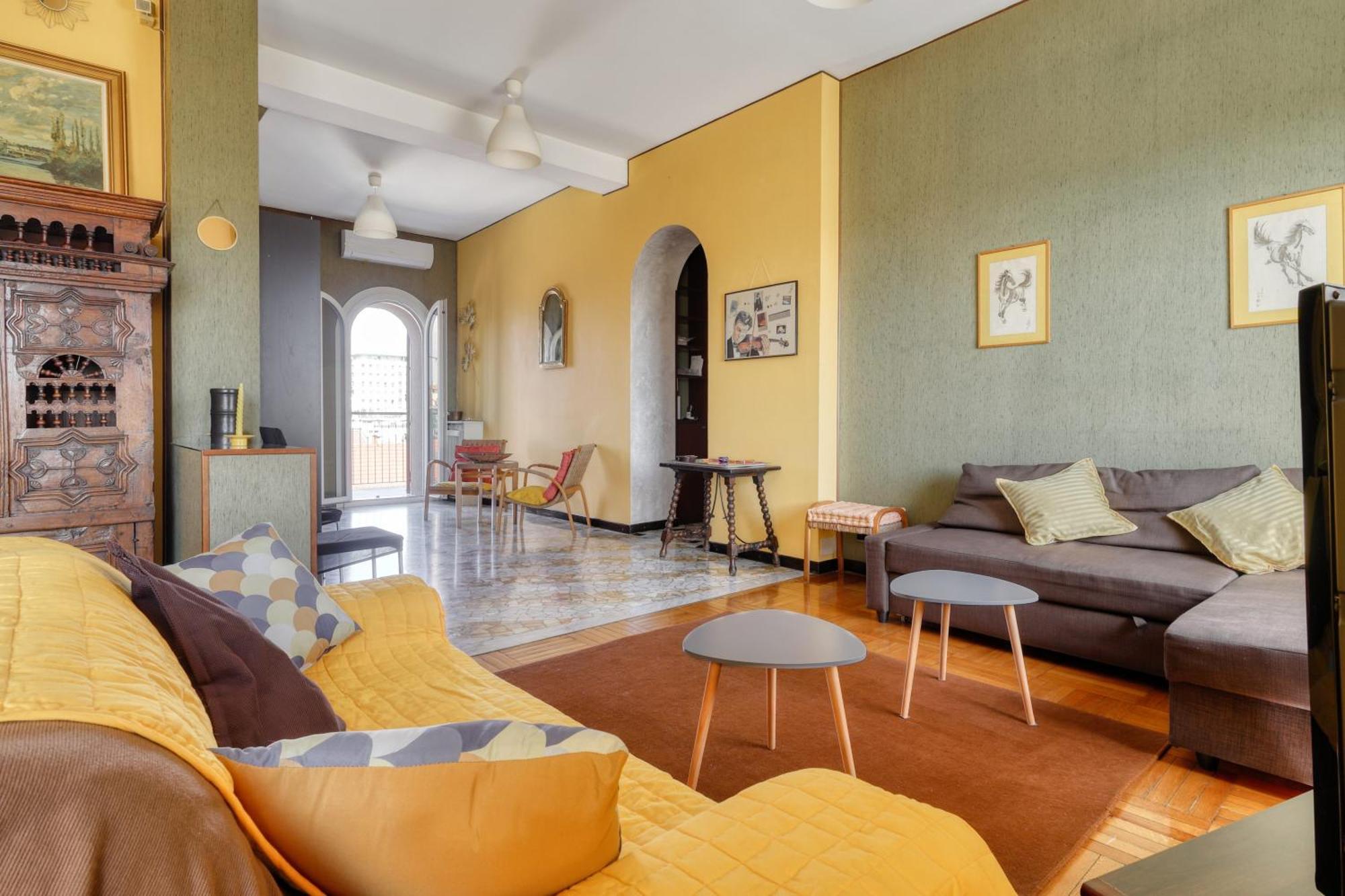 Appartement Urban Elegance With A View Viale Tunisia Milan