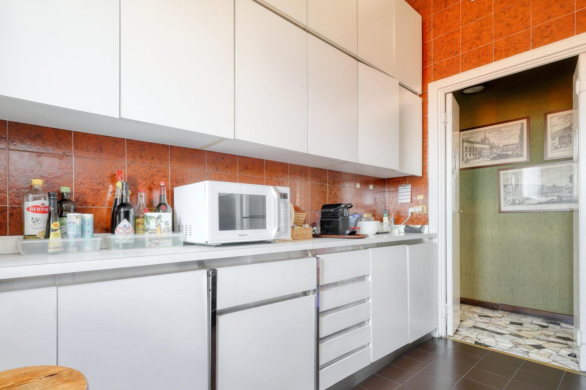 Urban Elegance With A View Viale Tunisia Appartement Milan
