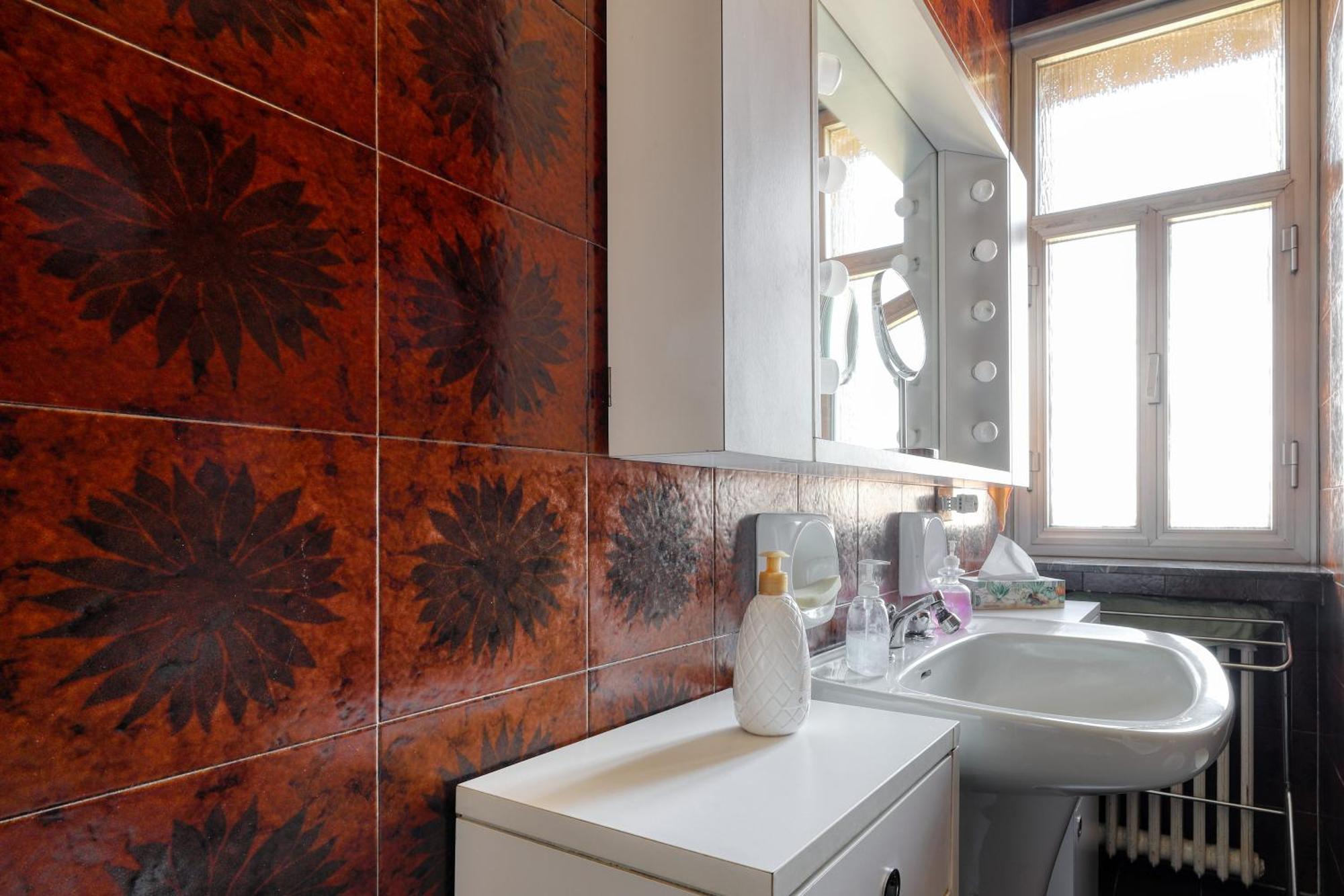Appartement Urban Elegance With A View Viale Tunisia Milan